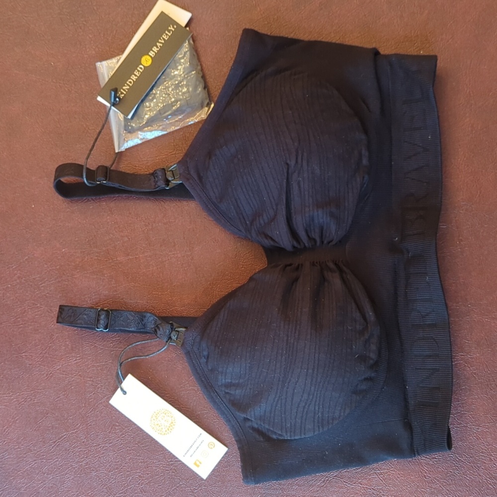 BNWT Kindred Bravely Sublime Hands Free Pumping Bra